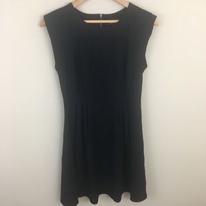Topshop Dress Womens Size 6 Black  Fit and Flare Sleevel…